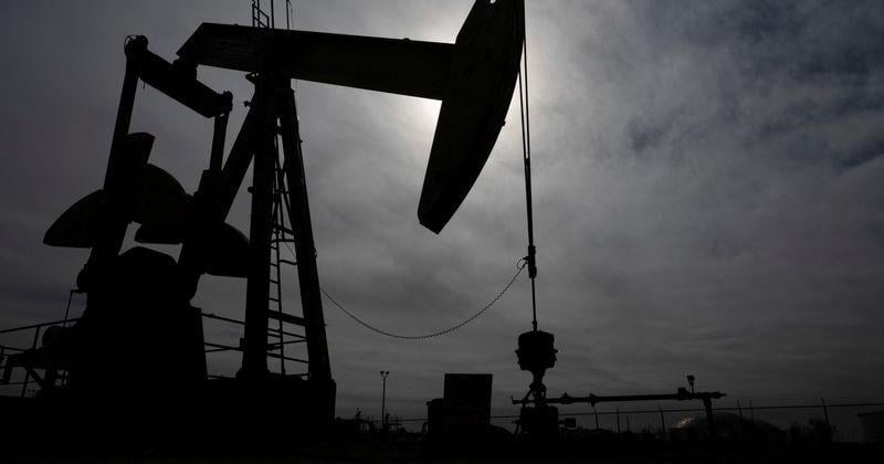 Oil falls more than 3% on weaker global demand outlook and US crude buildup