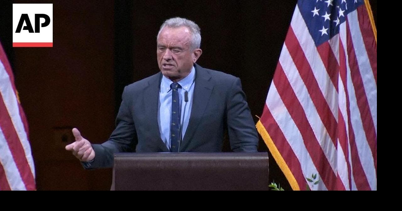 RFK Jr., Mike Johnson pay tribute to Charlie Kirk at Kennedy Center ...