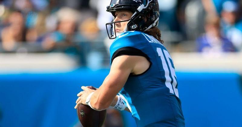 Jacksonville Jaguars quarterback Trevor Lawrence (16) looks to pass during the first quarter of an NFL football AFC Wild Card playoff matchup, Sunday, Jan. 11, 2026, in Jacksonville, Fla. The Bills defeated the Jaguars 27-24.