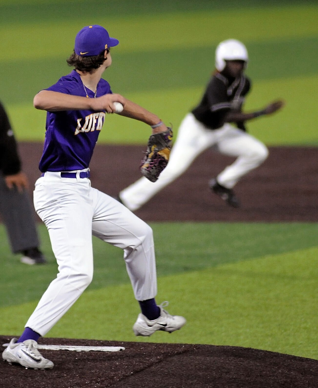 Lufkin, Huntington Start Area-round Series Today | Sports ...