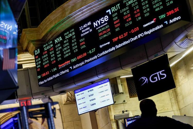 U.S. stocks on the fence ahead of Fed decision, big tech earnings
