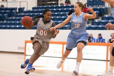 Lady Roadrunners Upset No 18 Odessa Community Lufkindailynews Com
