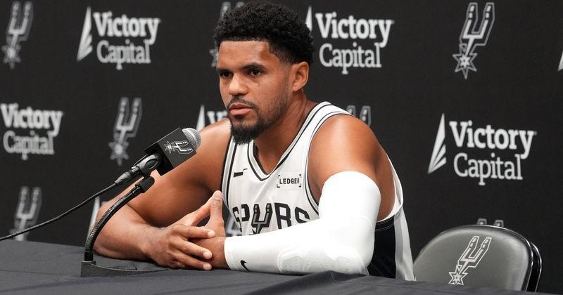Tobias Harris Questionable for Spurs Opener Due to Calf Strain