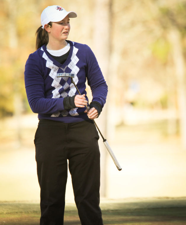 Former Lumberjack, current Cougar ties for first at Crown ...