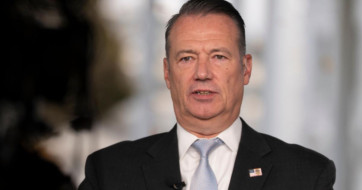 2 federal officers fired shots during encounter that killed Alex Pretti ...