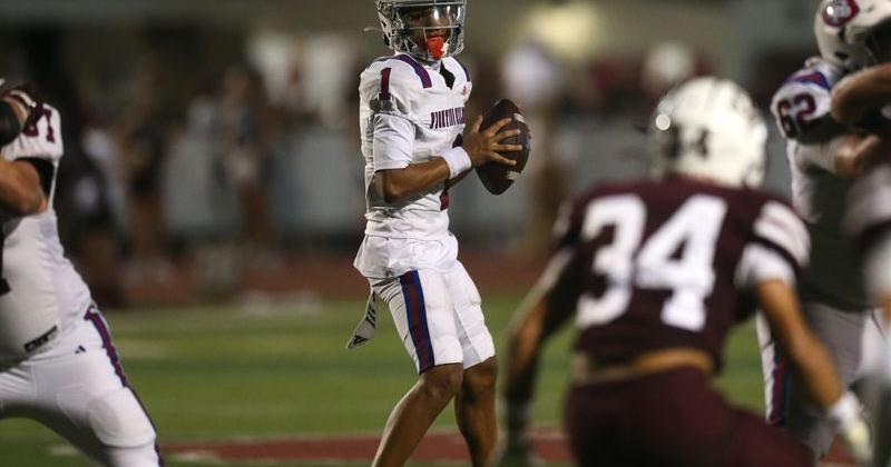 Gregory-Portland's Carter Dominguez scans the field during a game against Calallen at Phil Danaher Stadium on Friday, Sept. 11, 2026. No. 1-ranked Gregory-Portland won 47-7.
