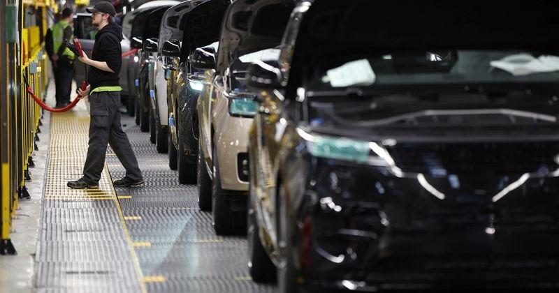 UK's Jaguar Land Rover to cut nearly 10% of workforce under turnaround plan By Sam Tabahriti Sep 7, 2026 Sep 7, 2026 Updated 33 mins ago