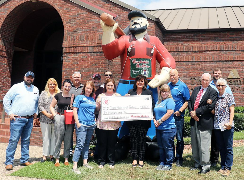 Chamber hosts Forest Festival kickoff celebration Local & State
