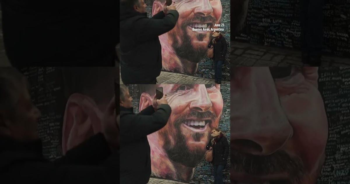 Estatua y mural honran a Lionel Messi en Argentina