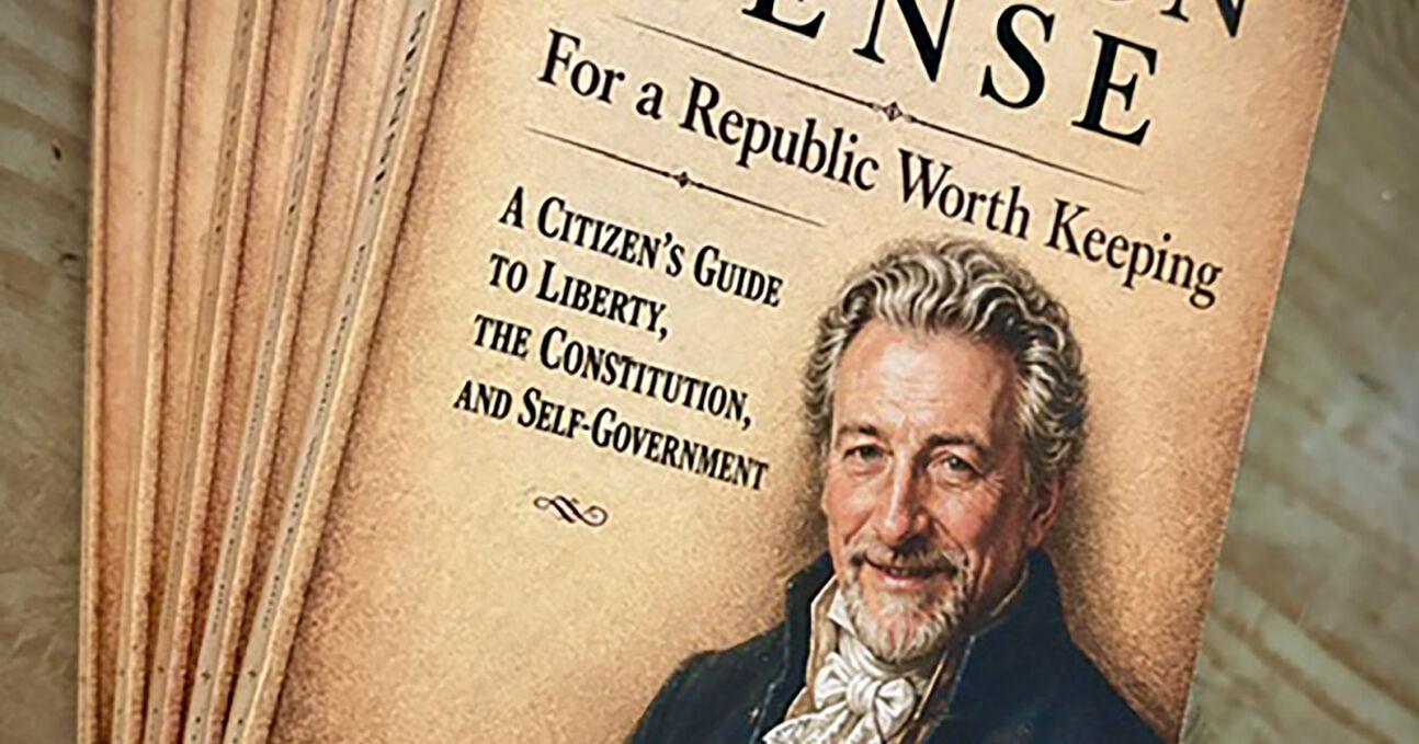 Трей Аллен выпустил книгу о Конституции США под псевдонимом Томас Пейн