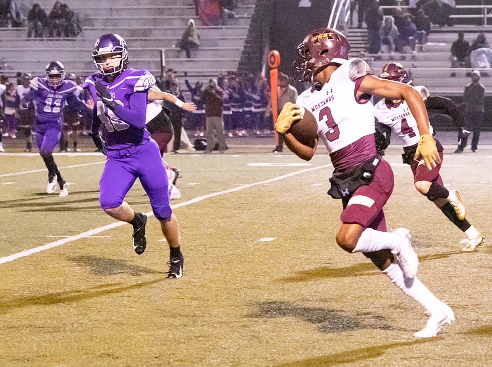 Lufkin, Diboll remain No. 5 in latest Texas Football poll Sports
