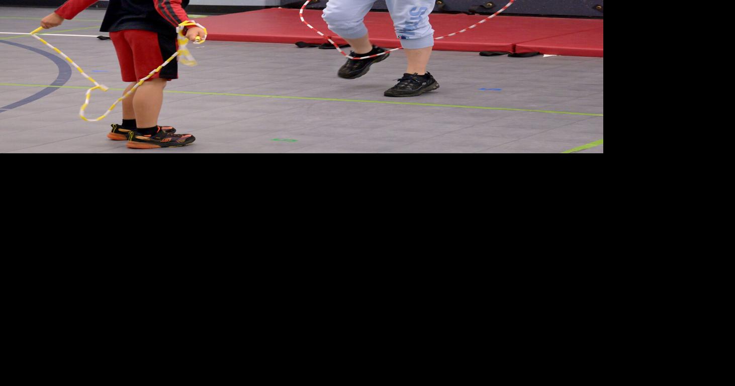 Good sports: Parents participate in class for 'Family PE Week' | Local ...