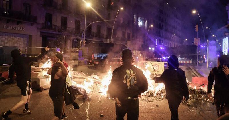 Analysis - Spain housing crisis bursts into the spotlight at snap election