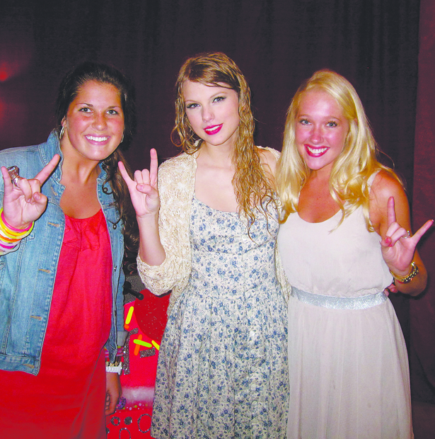 Fearless fans: Two Lufkin teens hang with Taylor Swift backstage