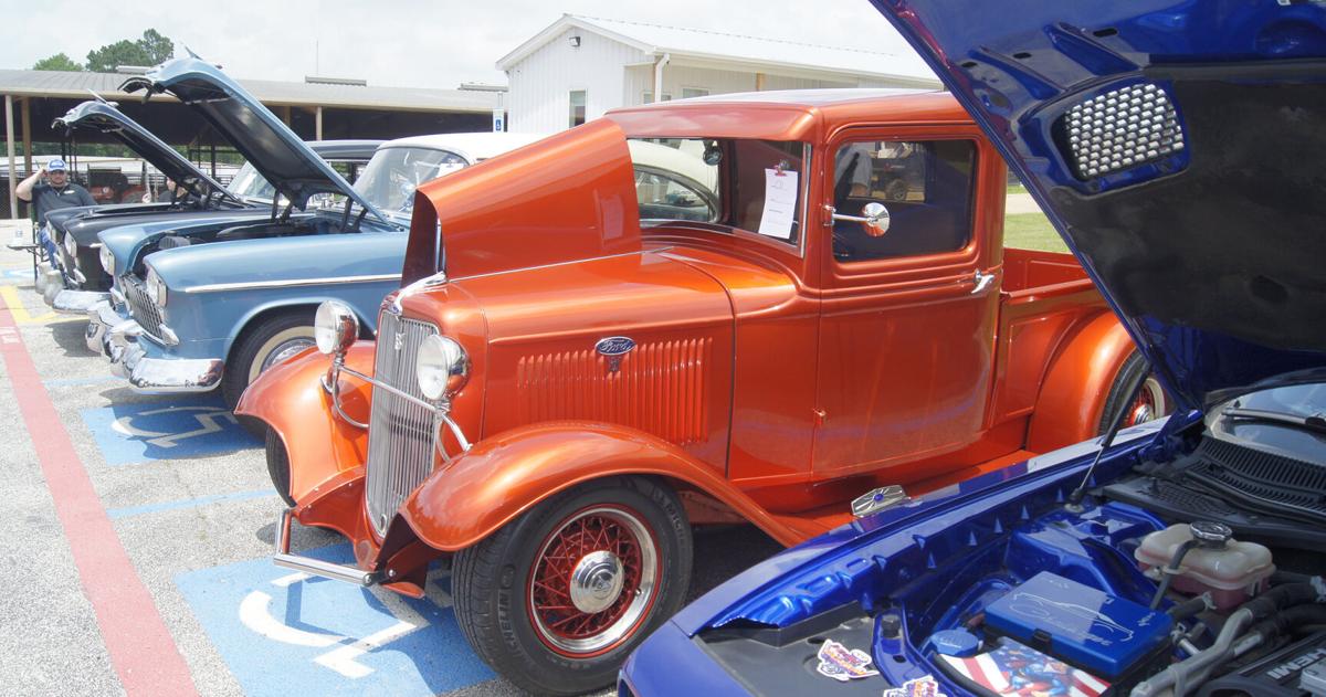 Third annual car show benefits Huntington Volunteer Fire Department