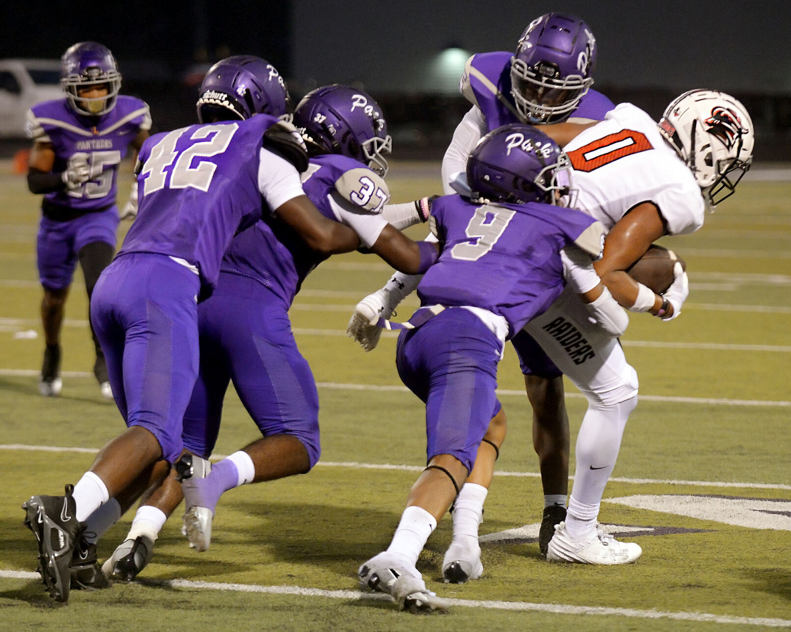 Lufkin football stays north in 7-5A DI with new faces
