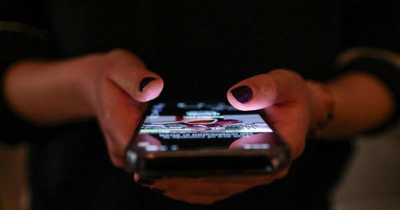 Η Ελλάδα αποφάσισε να απαγορεύσει τα μέσα κοινωνικής δικτύωσης σε παιδιά κάτω των 15 ετών στο πλαίσιο της ευρωπαϊκής καταστολής