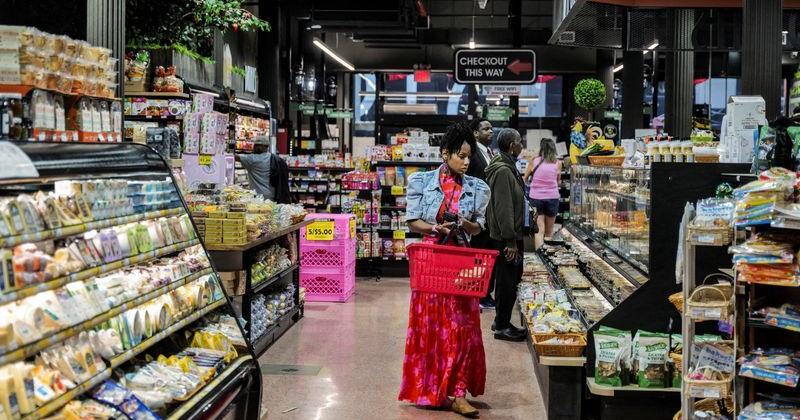 Robust consumer spending, AI-related investment power US economy in third quarter By Lucia Mutikani Oct 29, 2026 Oct 29, 2026 Updated 2 mins ago