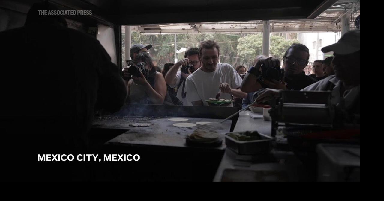 Un pequeño negocio de la Ciudad de México es la primera taquería mexicana en recibir una estrella Michelin |  Vídeo de aplicación