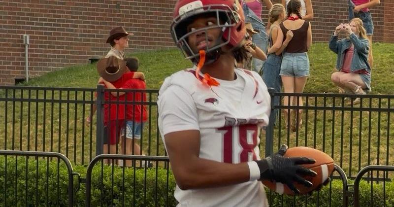 ALL-USA preseason wide receiver Jett Harrison, the son of Hall of Famer Marvin Harrison, prepares for the Super 25 clash against Brentwood Academy outside Nashville, TN.