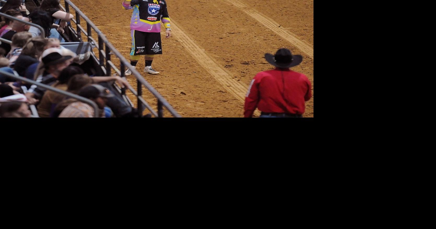 Clowning around: Merritt brings mix of guts, humor into role as rodeo ...