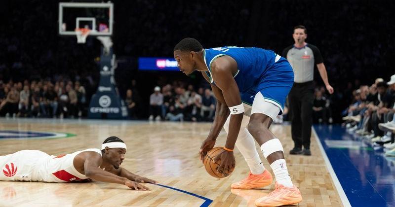 NBA: Toronto Raptors at Minnesota Timberwolves