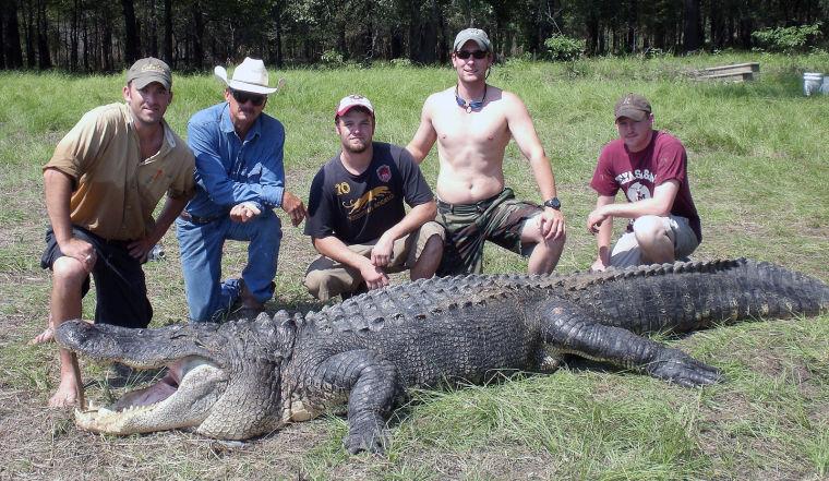 Greater gator! Lufkin man and his friends take down world