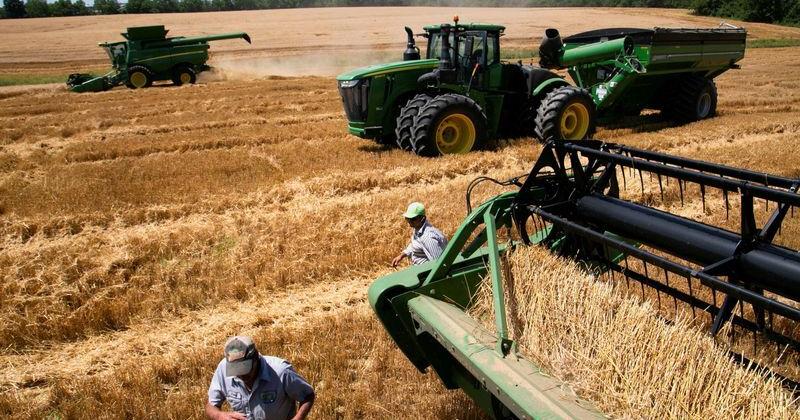 Photo: lufkindailynews.com Record US Diesel Prices Squeeze Farmers and Threaten Higher Food Costs