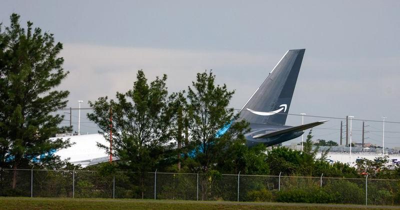 Cargo plane crash in Miami, Florida