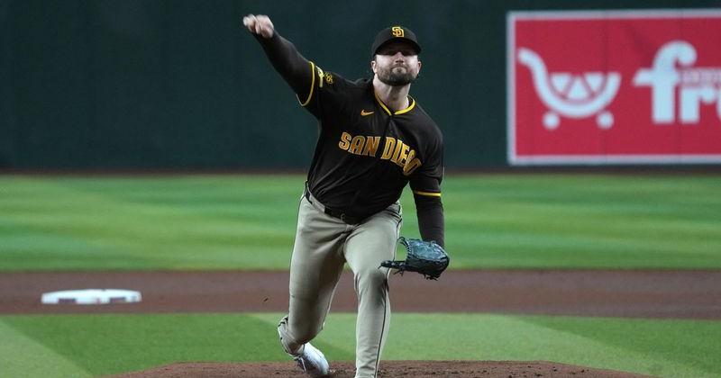 San Diego Padres pitcher Casey Mize (32) throws against the Arizona Diamondbacks in the first inning at Chase Field.