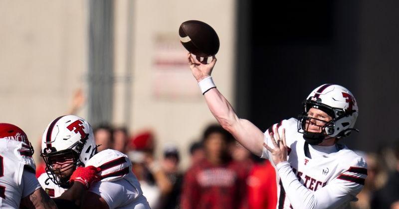 Texas Tech Red Raiders quarterback Will Hammond (15) throws a pass in the fourth quarter of the Big 12 game between Cincinnati Bearcats and Texas Tech at Nippert Stadium in Cincinnati on Saturday, October 24, 2026.