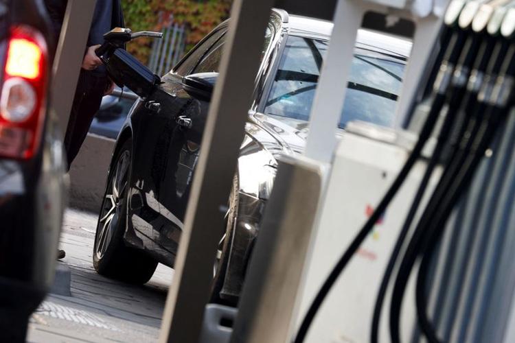Global Diesel Crisis & Export Restrictions | Cross-Border Logistics Cost Surge 2024-2025