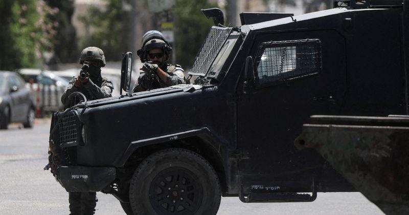 FILE PHOTO: Israeli forces raid Qalandia refugee camp, in the Israeli-occupied West Bank
