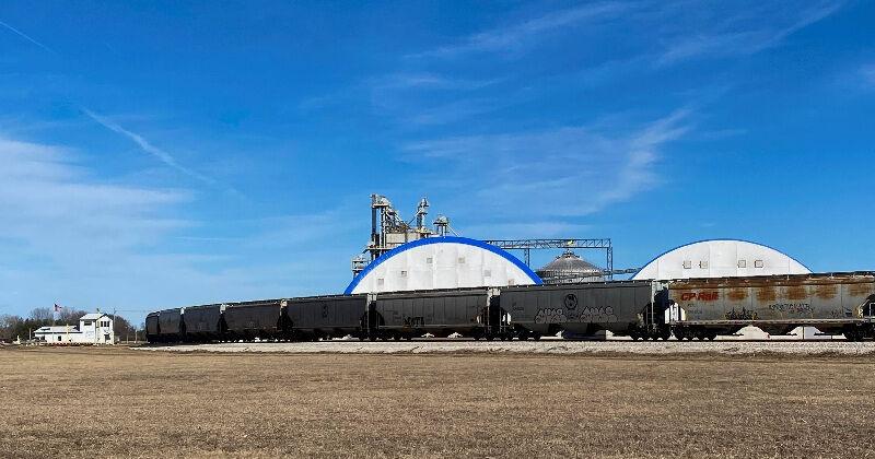 Trump tariffs worry Illinois farmers supplying corn to Mexico