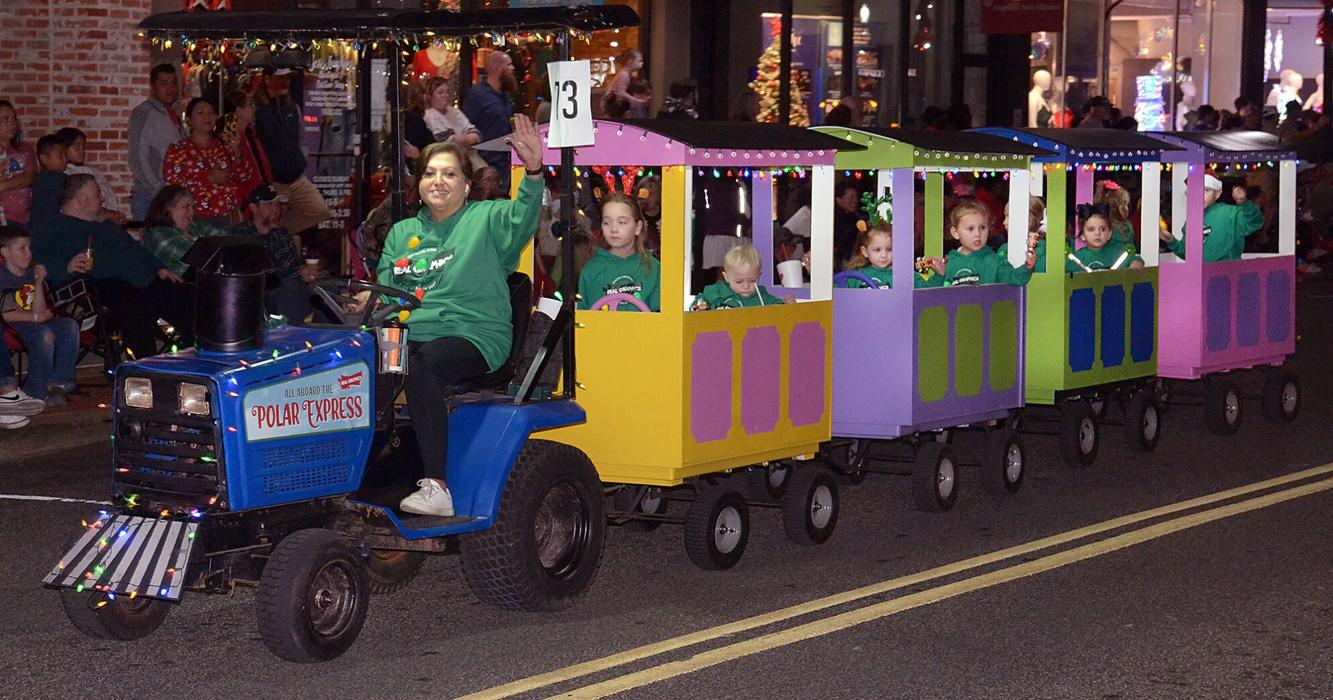 Annual Christmas parade lights up downtown Local & State