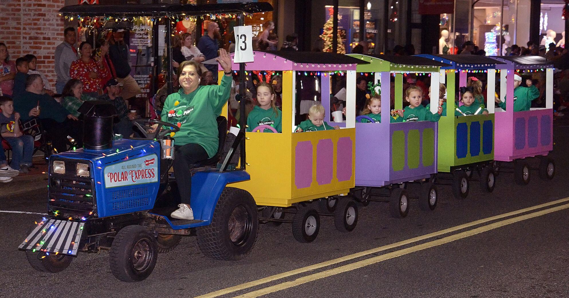 Annual Christmas parade lights up downtown Local & State