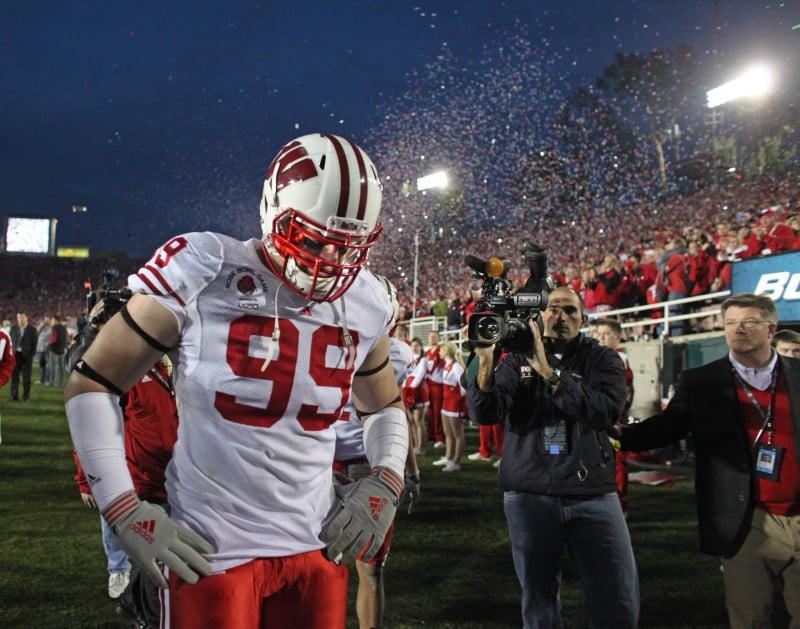 JJ Watt  Wisconsin badgers football, Jj watt, Football uniforms