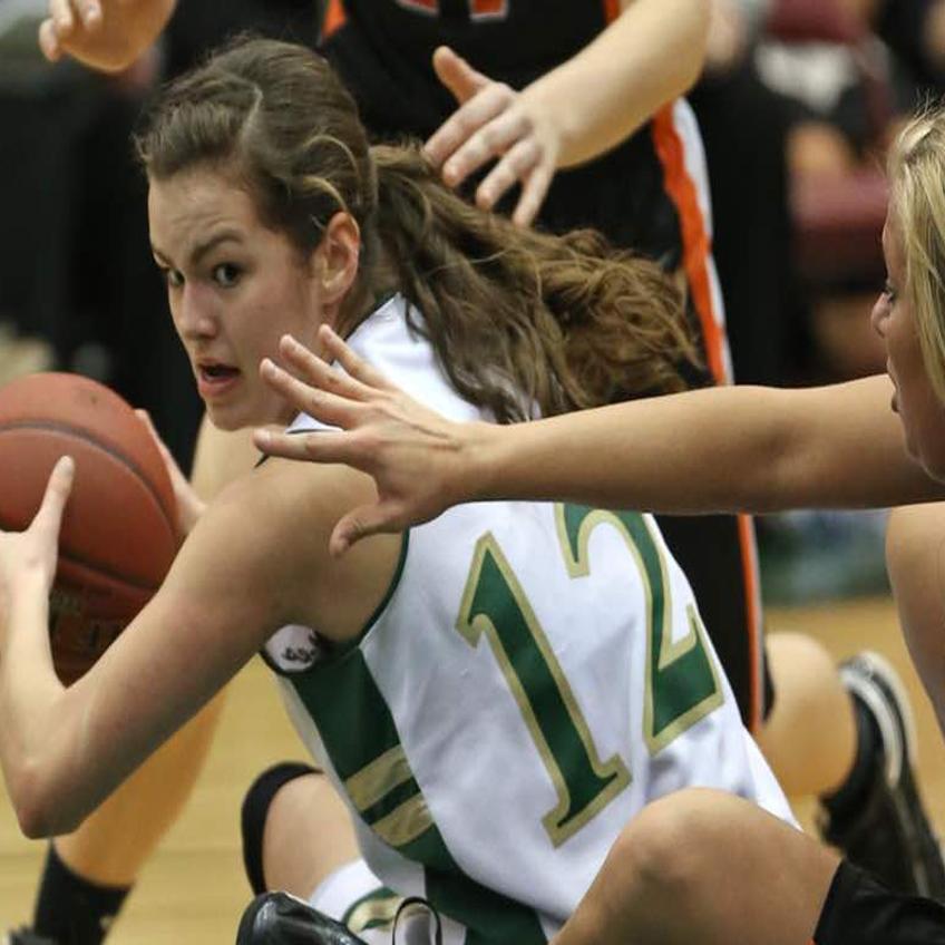 Badgers Women S Basketball Minnesota Prep Wing Carmen Backes