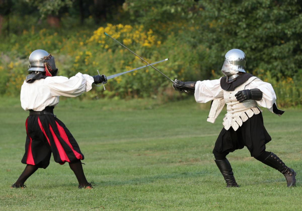 rapier sword fighting