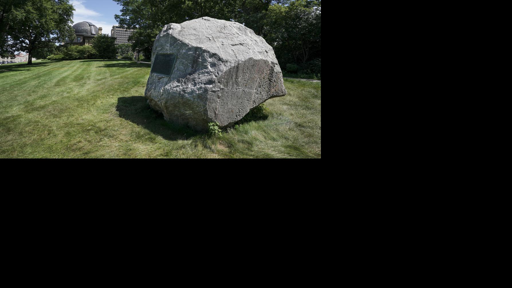 Plan to remove 70-ton boulder from UW-Madison's ...