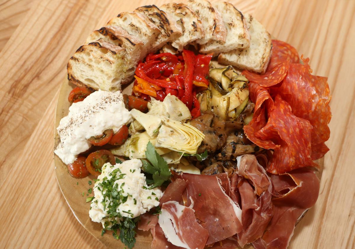 Restaurant Review Bar Corallini Makes A Spritzy Splash On Atwood Food Drink Madison Com