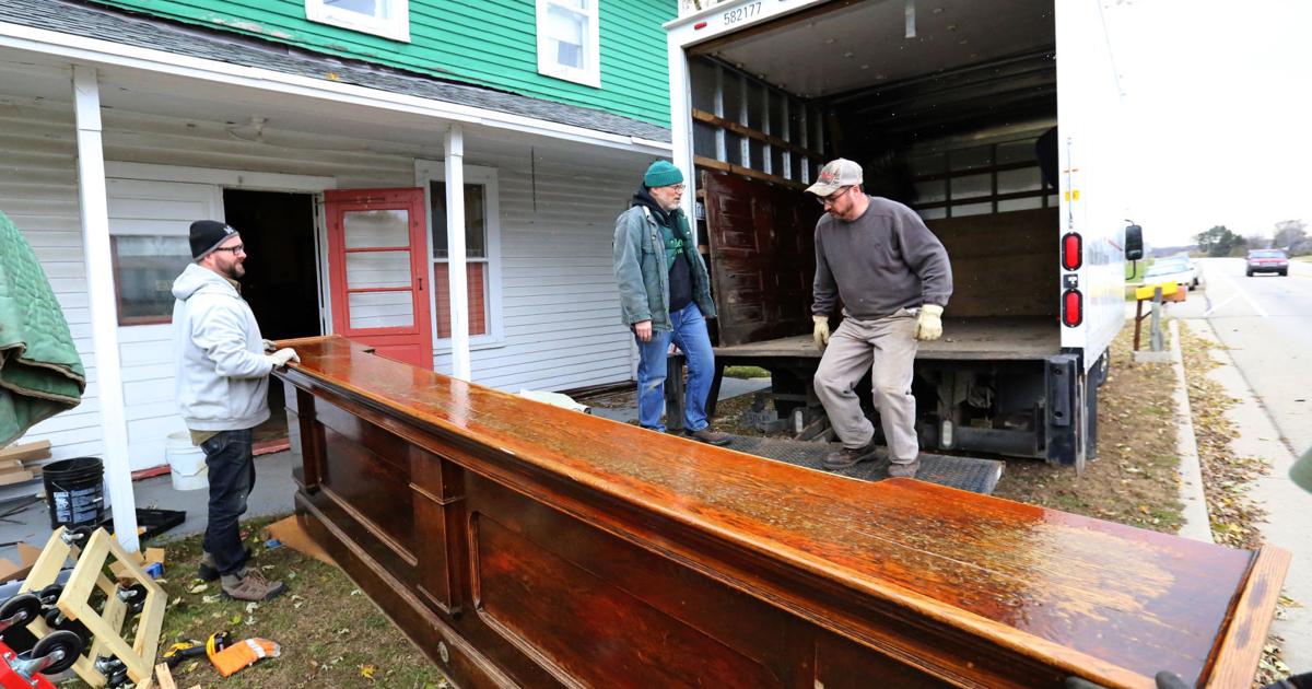 Historic Wisconsin tavern reopens with postProhibition feel