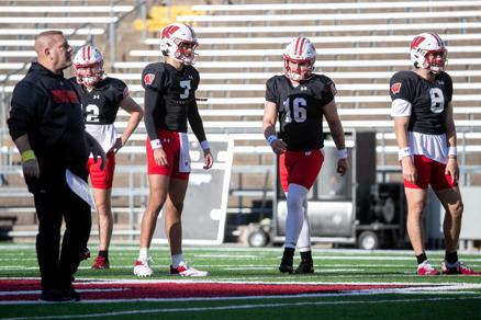 What some analysts think about Badgers move to Air Raid