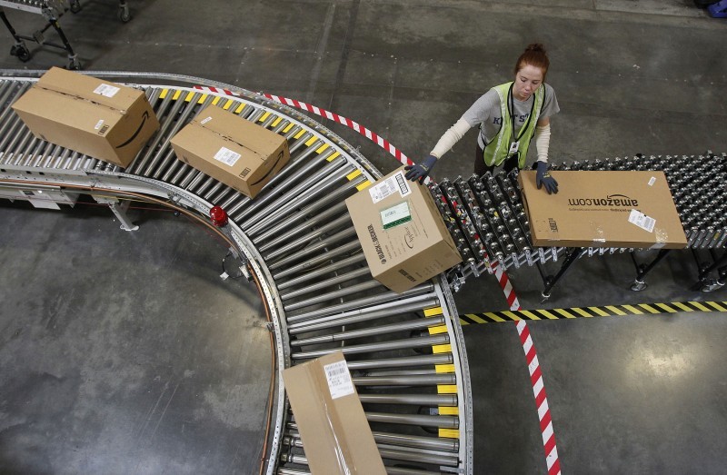 Amazon Warehouses Like The One Slated For Kenosha Come With Baggage Local News Madison Com