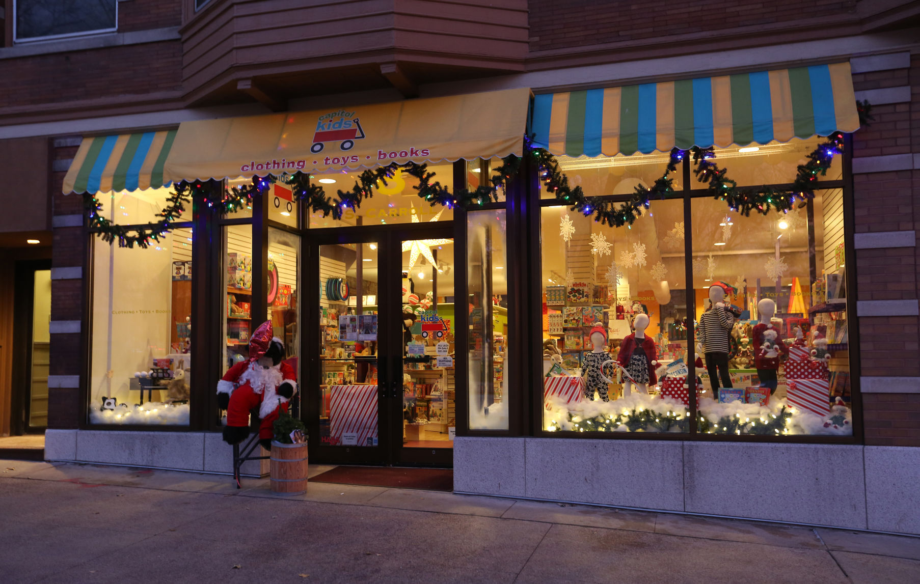 paul carroll outlet store