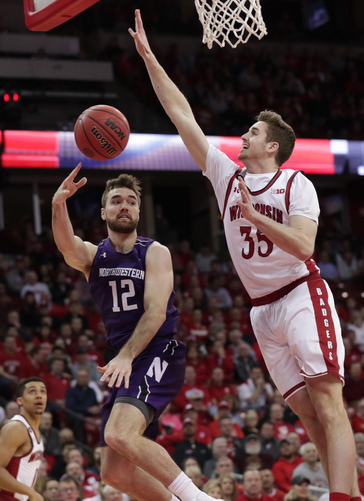 Fight For First Wisconsin Badgers Down Northwestern Wildcats