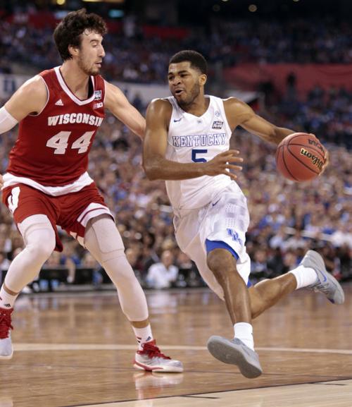 Badgers Men S Basketball Kentucky S Andrew Harrison Apologizes To