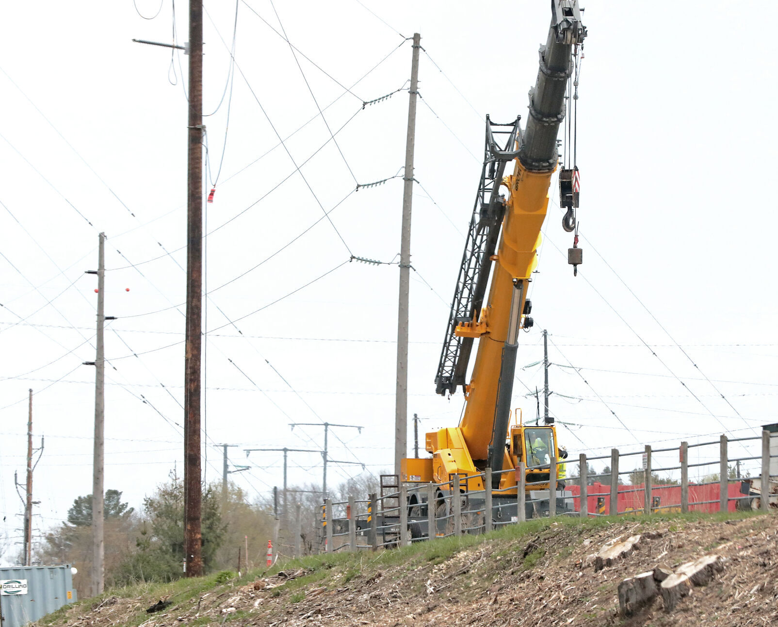 Cardinal-Hickory Creek power line: Ban on river crossing stands