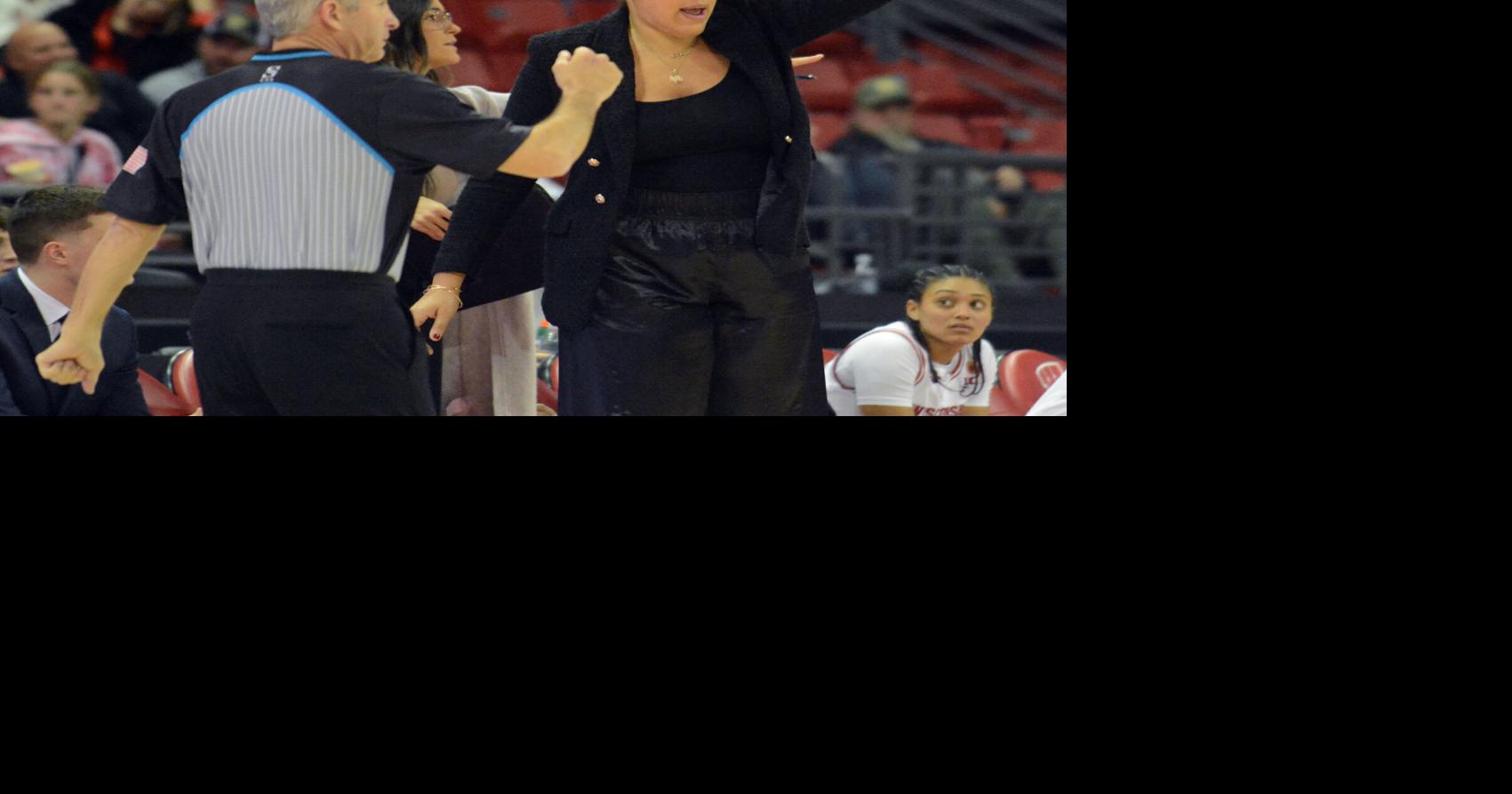 WISCONSN WOMEN'S BASKETBALL Wisconsin women's basketball's furious comeback not enough in early season tournament