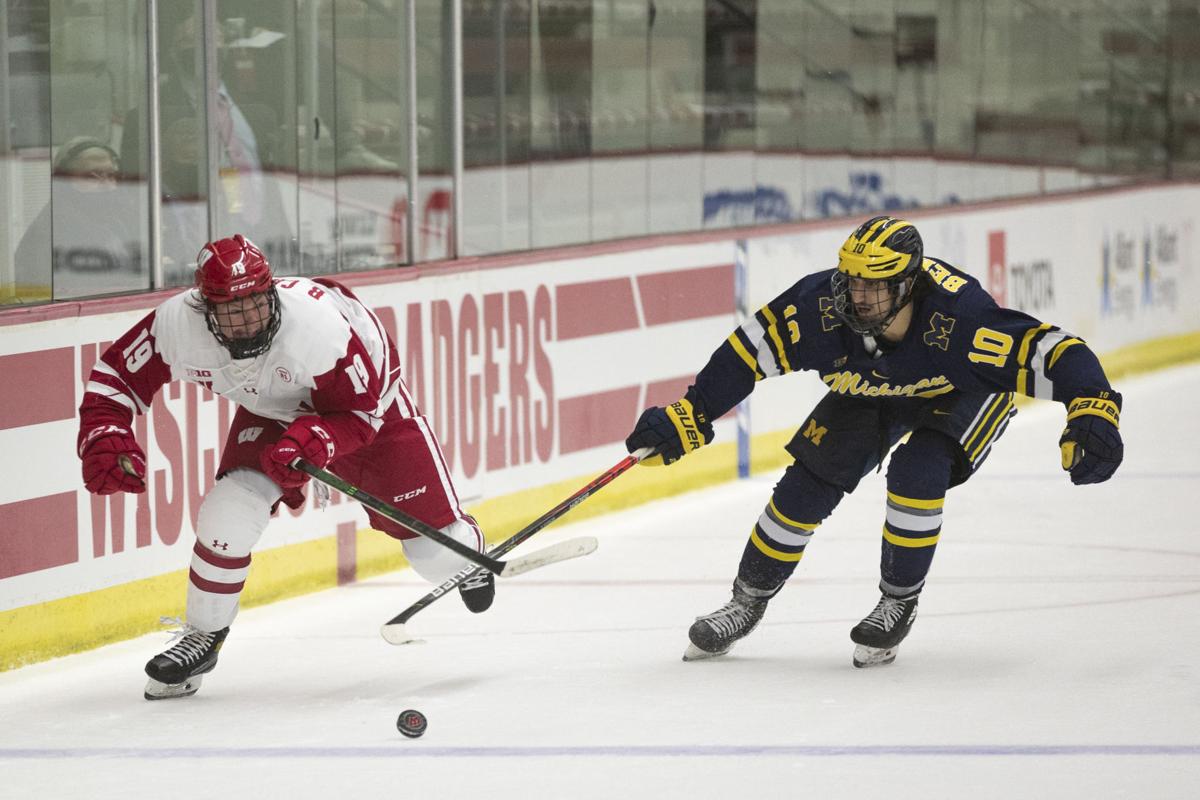 UW hockey vs. Michigan